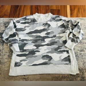 Aerie Gray Camo Sweatshirt Oversize Pullover Crewneck Loungewear Size Large